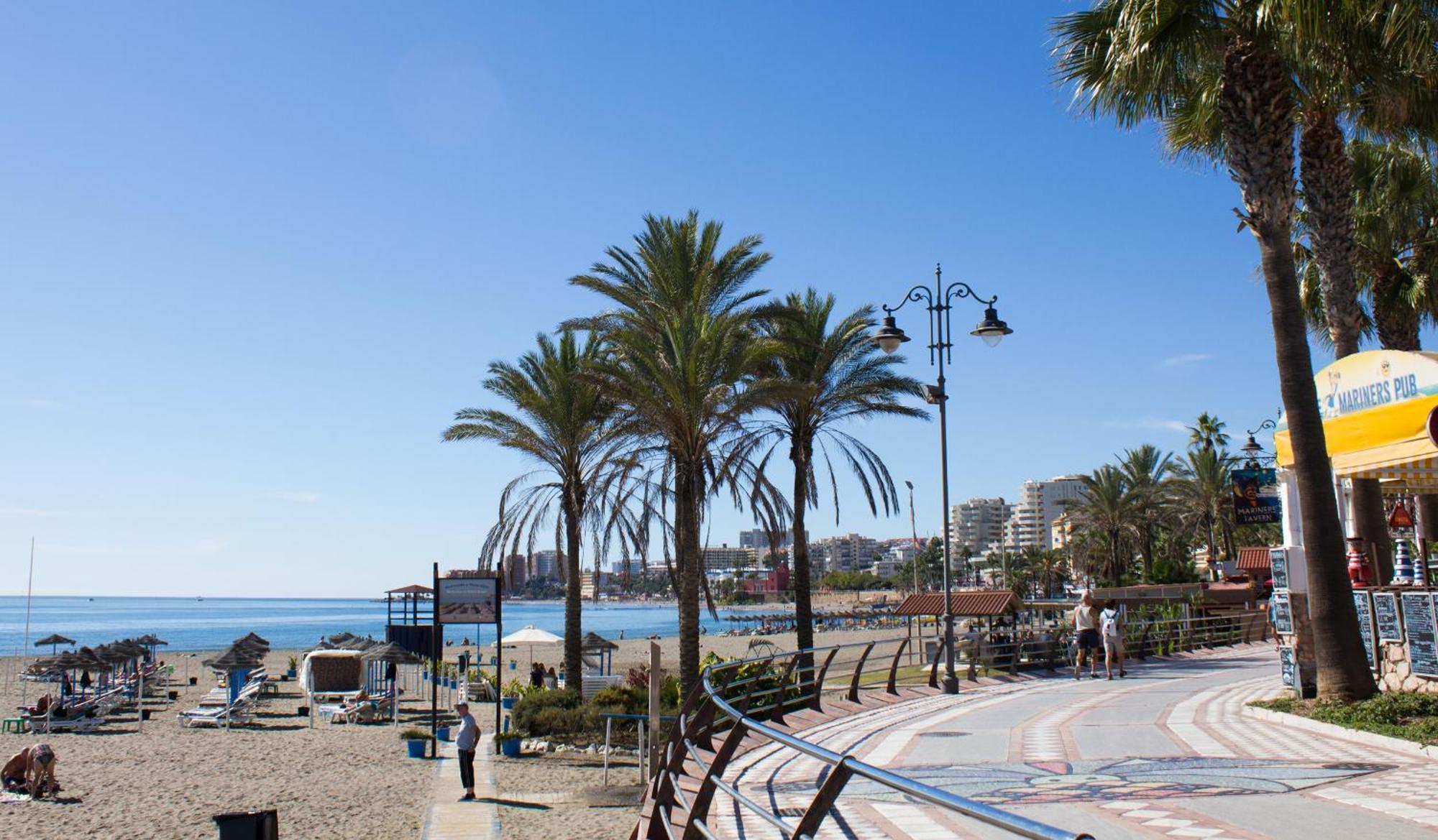 Benal Beach Suite Ii, Estudio Con Parque Acuatico Y Vistas Al Mar. بينالماذينا المظهر الخارجي الصورة
