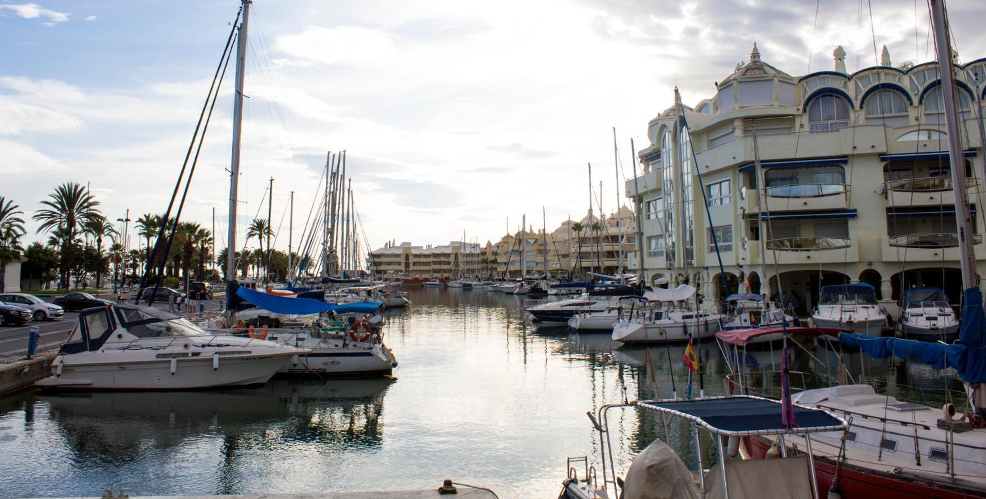 Benal Beach Suite Ii, Estudio Con Parque Acuatico Y Vistas Al Mar. بينالماذينا المظهر الخارجي الصورة