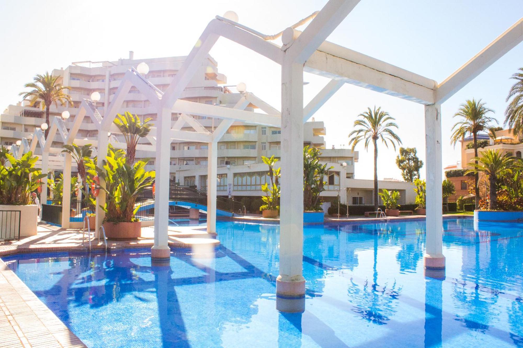 Benal Beach Suite Ii, Estudio Con Parque Acuatico Y Vistas Al Mar. بينالماذينا المظهر الخارجي الصورة