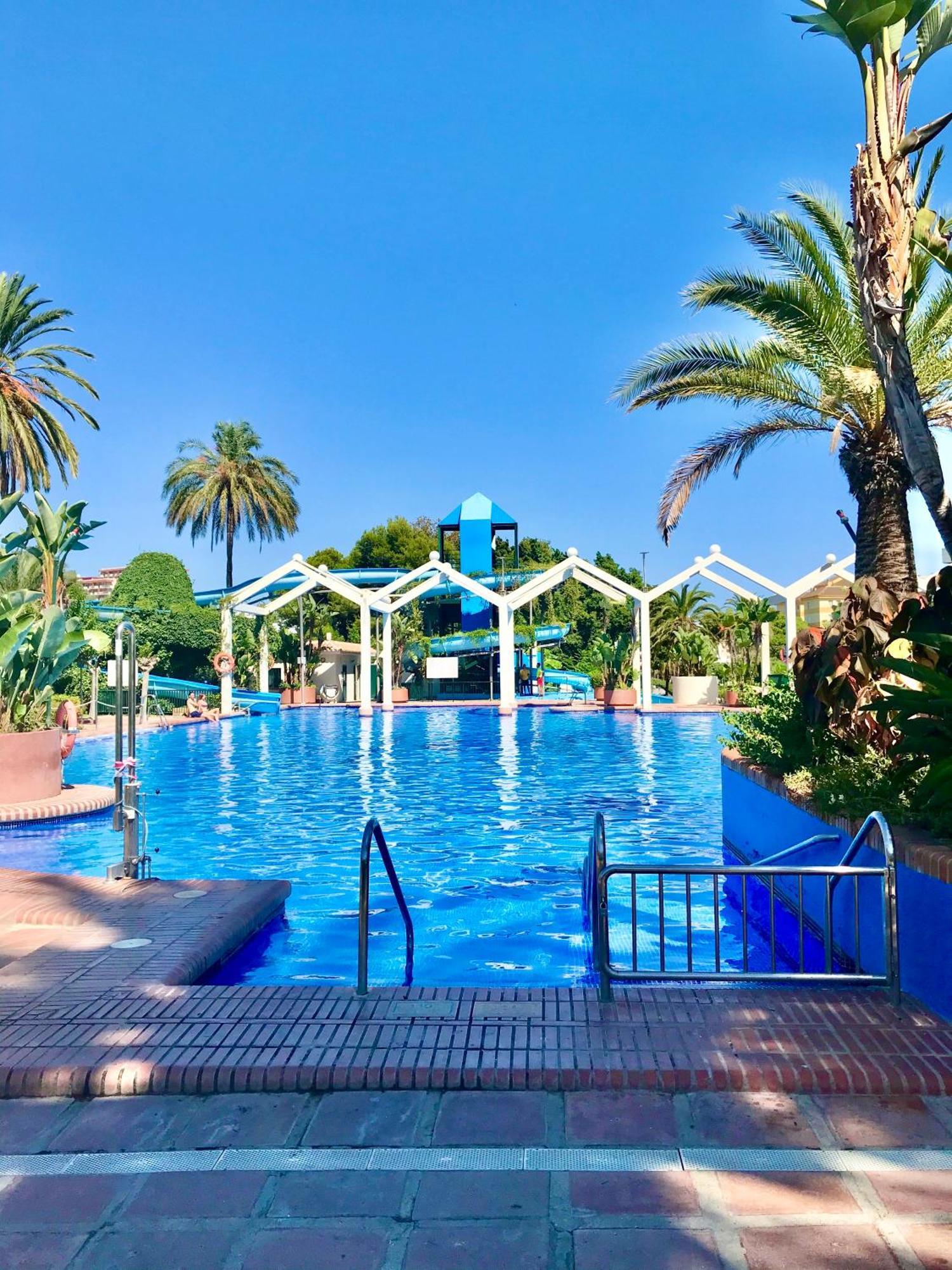 Benal Beach Suite Ii, Estudio Con Parque Acuatico Y Vistas Al Mar. بينالماذينا المظهر الخارجي الصورة